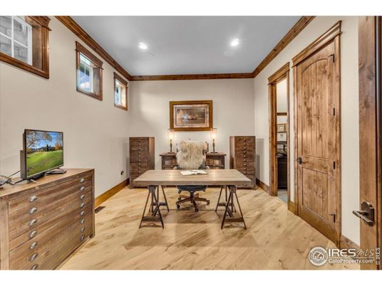 Home Office, Interior, Recessed Lighting, Wood Texture Flooring