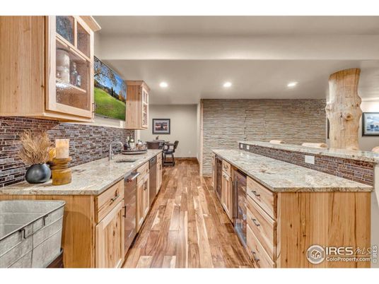 Dining room, Interior, Kitchen, Recessed Lighting, Wood Texture Flooring