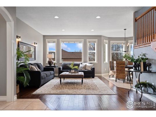 Dining room, Interior, Living room, Pendant Lights, Recessed Lighting, Wood Texture Flooring