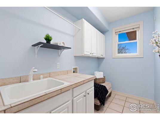 Bathroom, Interior, Tile Countertops
