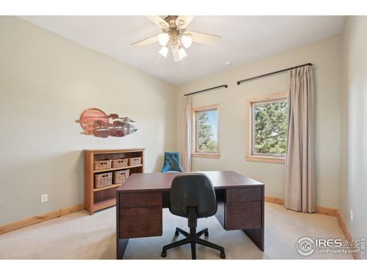 Home Office, Interior