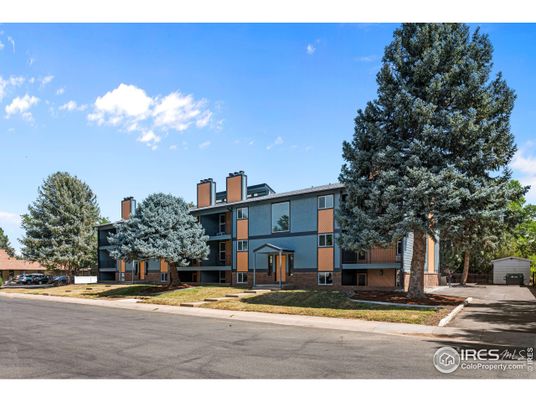 Exterior, Facade, None