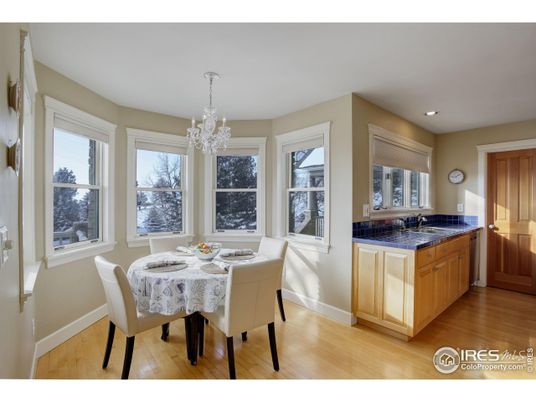 Chandelier, Dining room, Interior, Recessed Lighting, Wood Texture Flooring