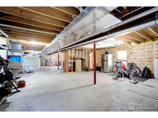 Fitness Equipment, Interior, Wooden Beams