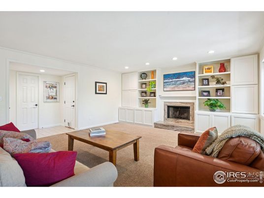 Fireplace, Interior, Living room, Recessed Lighting