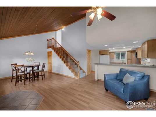 Dining room, Interior, Kitchen, Pendant Lights, Recessed Lighting, Wooden Ceilings, Wood Texture Flooring