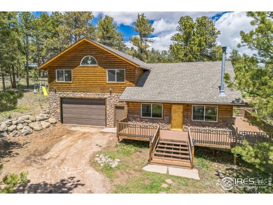 Attached, Exterior, Facade, Log Home