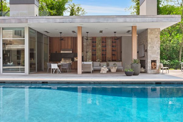 Exterior, Fireplace, Pool