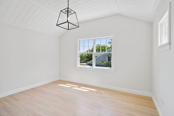 Empty room, Interior, Pendant Lights, Wood Texture Flooring
