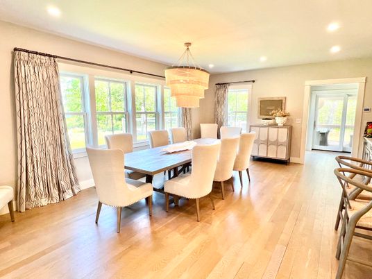 Chandelier, Dining room, Interior, Recessed Lighting, Wood Texture Flooring