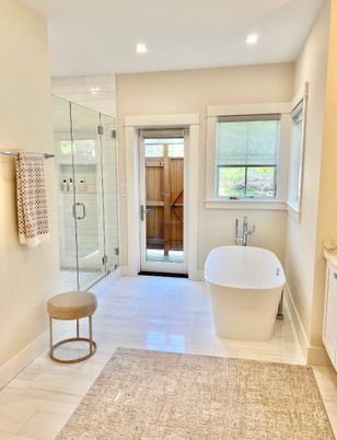 Bathroom, Free Standing Baths, Glass Shower, Interior, Recessed Lighting