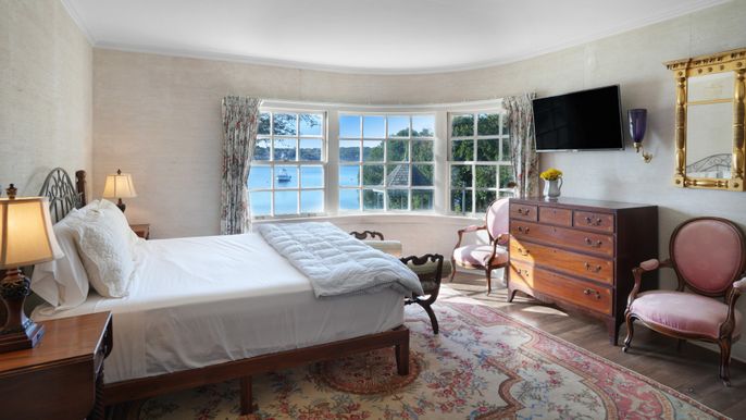 Bedroom, Interior, Water, Wood Texture Flooring