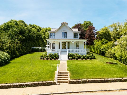 Backyard, Exterior, Facade, Farmhouse