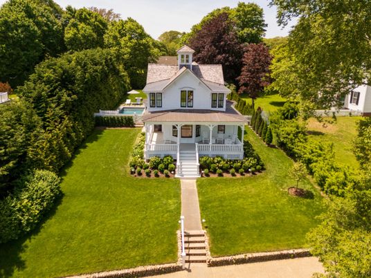 Backyard, Exterior, Facade, Pool, Queen Anne Victorian