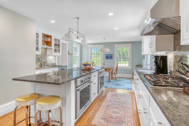 Dining room, Interior, Kitchen, Pendant Lights, Recessed Lighting, Wood Texture Flooring
