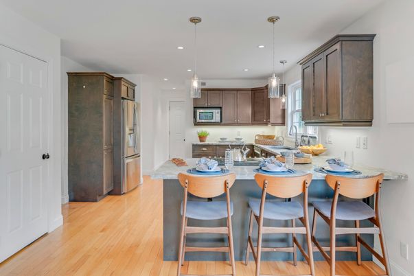 Dining room, Interior, Kitchen, Pendant Lights, Recessed Lighting, Wood Texture Flooring