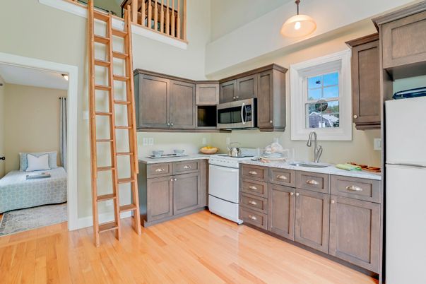 Interior, Kitchen, Pendant Lights, Wood Texture Flooring