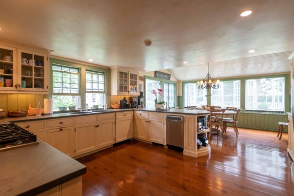 Chandelier, Dining room, Interior, Kitchen, Recessed Lighting, Wood Texture Flooring