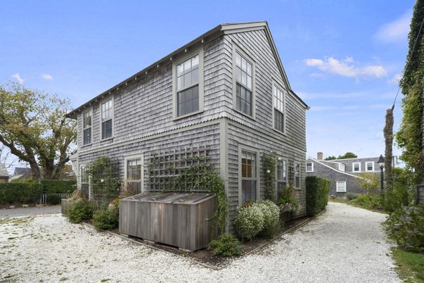 Backyard, Exterior, Hot Tub