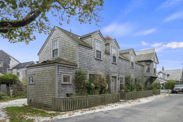 Exterior, Facade, Cape Cod