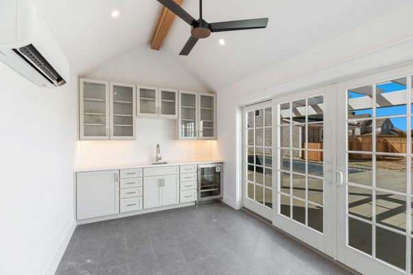 Empty room, Interior, Recessed Lighting, Wooden Beams