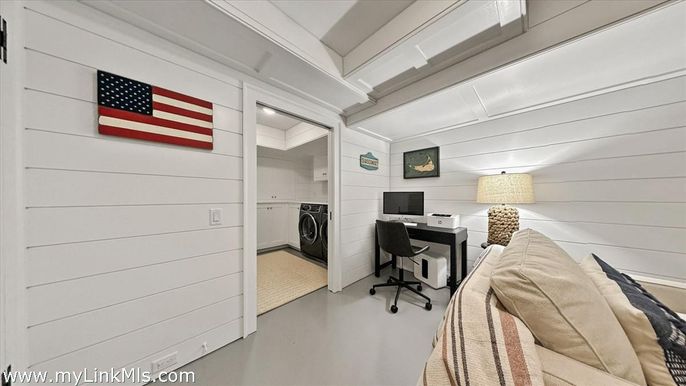 Home Office, Interior, Washer