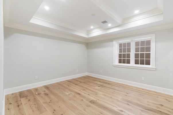 Empty room, Interior, Recessed Lighting, Wood Texture Flooring