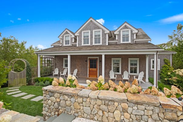 Exterior, Facade, Cape Cod