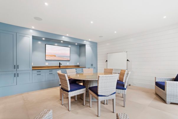 Dining room, Interior, Recessed Lighting