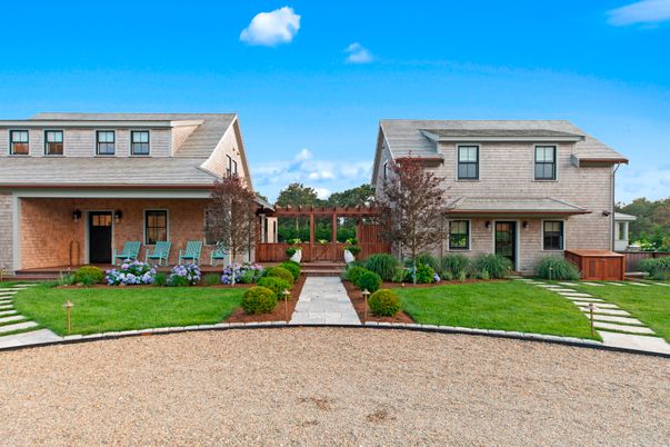 Exterior, Facade, Brick Facade, Split Level