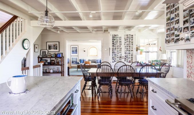 Dining room, Interior, Kitchen, Pendant Lights, Wood Texture Flooring