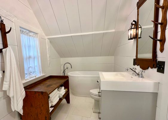 Bathroom, Free Standing Baths, Interior