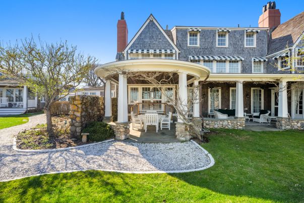 Backyard, Exterior, Facade, Queen Anne Victorian
