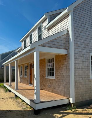 Exterior, Facade, Modern