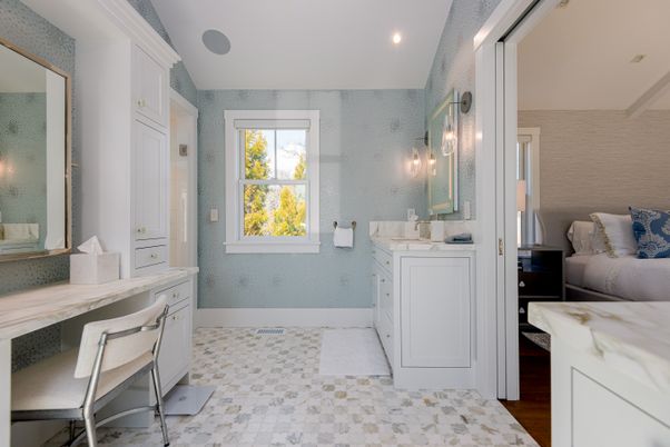 Bathroom, Interior, Recessed Lighting