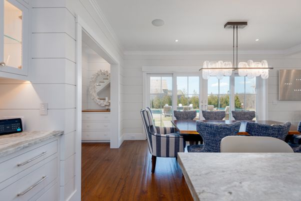 Dining room, Interior, Living room, Pendant Lights, Recessed Lighting, Wood Texture Flooring
