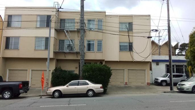Attached, Exterior, Facade, Rowhouse