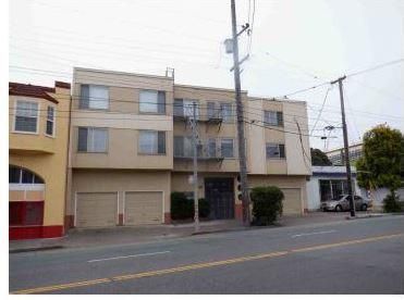Attached, Exterior, Facade, Rowhouse