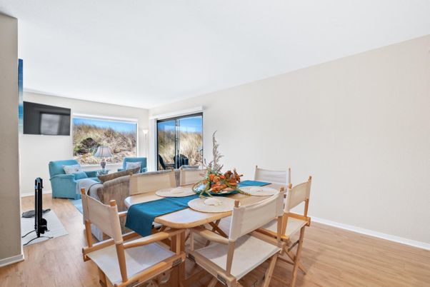 Dining room, Interior, Living room, Wood Texture Flooring