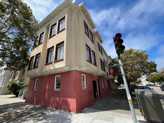 Exterior, Facade, Brick Facade, Rowhouse