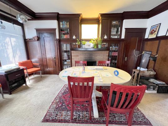 Dining room, Interior