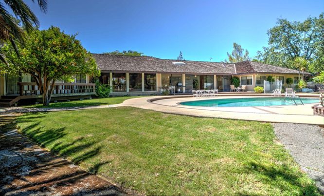 Backyard, Exterior, Pool
