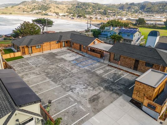 Exterior, Drone