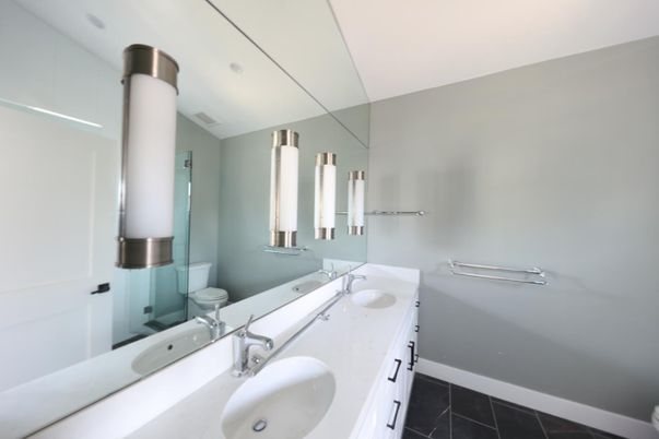 Bathroom, Dual Sink Vanities, Interior, Recessed Lighting