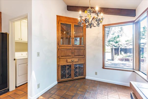 Chandelier, Interior, Washer, Wooden Beams