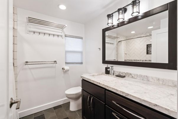 Bathroom, Interior, Recessed Lighting