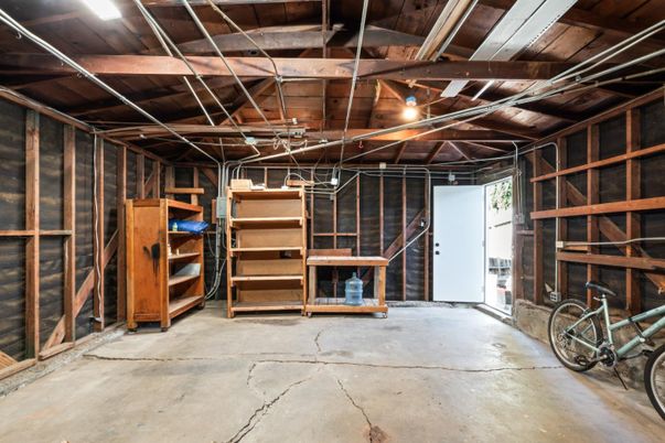Garage, Interior, Wooden Beams, Wooden Ceilings