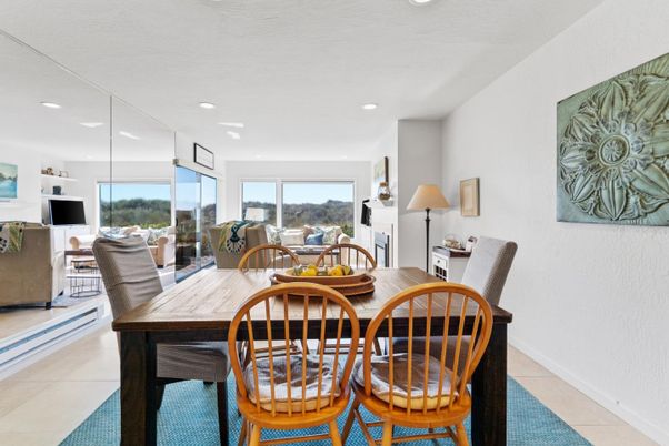 Dining room, Interior, Living room, Recessed Lighting