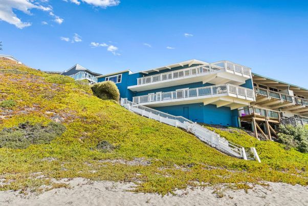 Backyard, Exterior, Facade, Condo Building