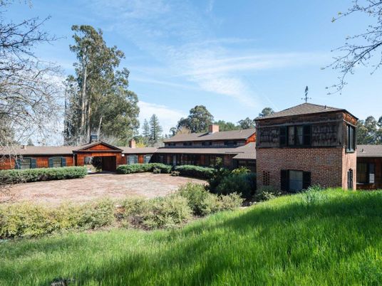 Backyard, Exterior, Facade, Brick Facade, None